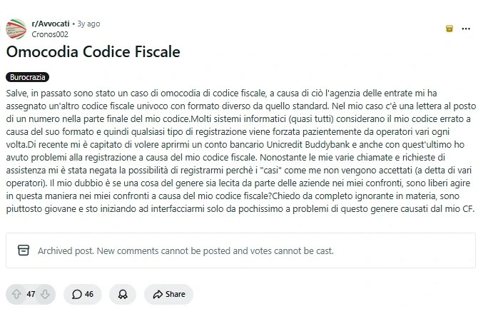 Screenshot di discussione Reddit sull'omocodia del codice fiscale e problemi di registrazione nei servizi digitali